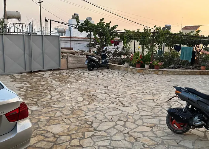 Place Affittacamere Himare